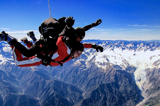Mount Cook Spectacular Helicopter Flight from Franz Josef - The 40-minute route: glaciers, the Southern Alps spine, Mount Cook, then home