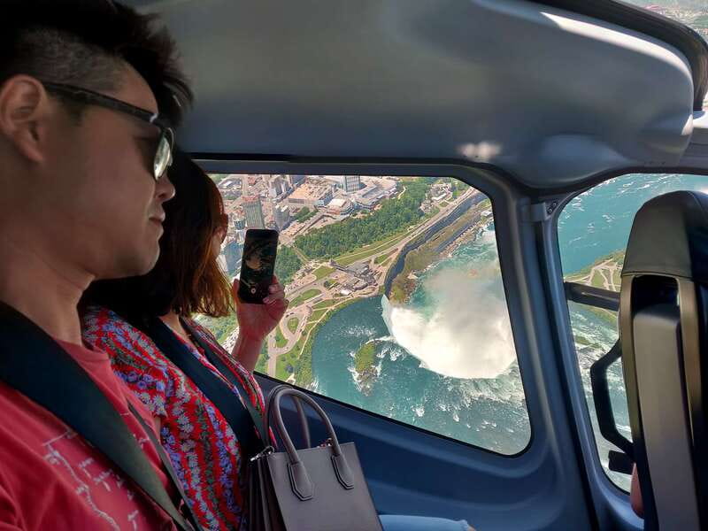 Niagara Falls, Canada: Scenic Helicopter Flight - Multilingual Audio Commentary: Helpful, But Not Always in English