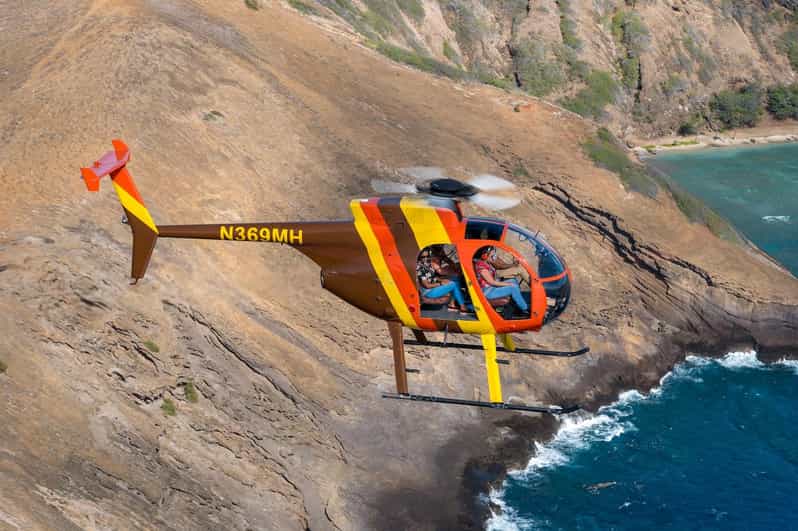 Oahu: Magnum P.I. Doors-Off Helicopter Tour - Checking in at Magnum Headquarters: the TV set feeling starts early