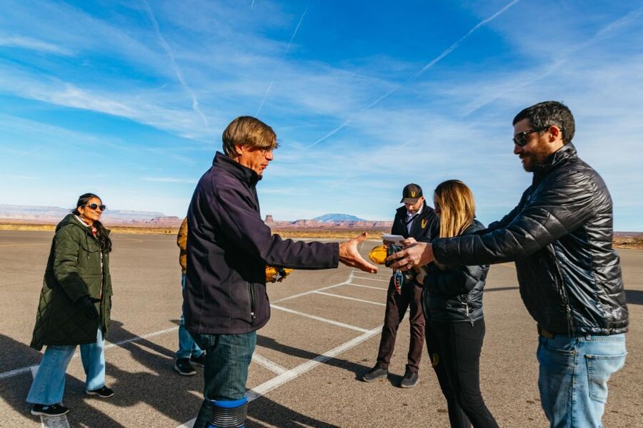 Page: Horseshoe Bend Helicopter Flight & Tower Butte Landing - Pilot Headsets and Commentary: Great When You Want to Ask Questions