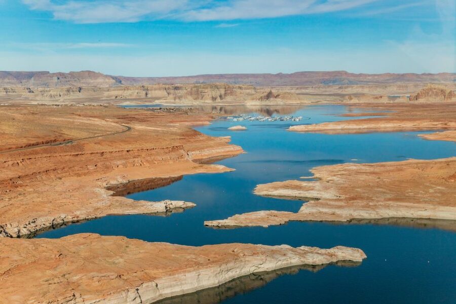 Page: Horseshoe Bend Helicopter Flight & Tower Butte Landing - Should You Book the Horseshoe Bend Helicopter + Tower Butte Landing?