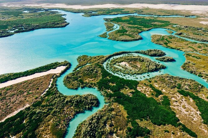 Pearls & Coast: 35-Min Heli Flight, Willie Creek Tour & Lunch - Lunch at Harvest Café: The Included Break You’ll Appreciate