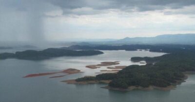 Pigeon Forge: French Broad River Helicopter Tour - Before takeoff: safety briefings, smooth flying, and pilots who talk