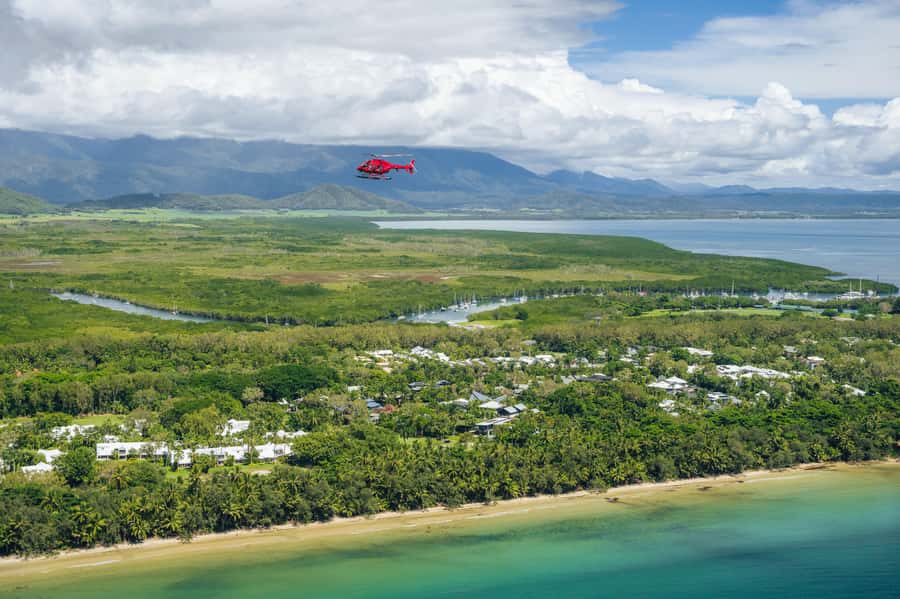 Port Douglas: Great Barrier Reef 30-Minute Helicopter Flight - Low Isles From the Air: Two Islands, a Lighthouse, and Fringing Reef