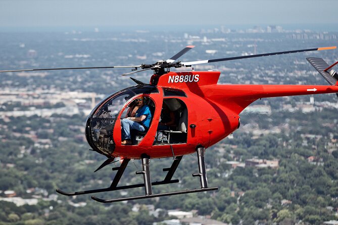 Private 45-Minute Chicago Skyline Helicopter Tour - The Bean, 360 CHICAGO, and the Downtown Skyline You Think You Know