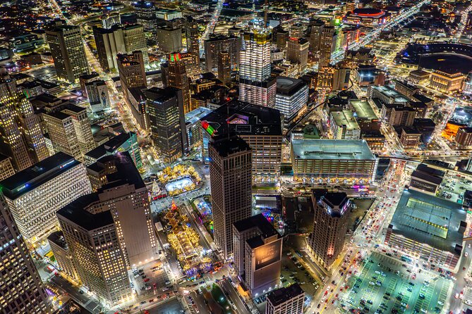 Private Downtown Detroit Helicopter Ride - A private helicopter over downtown Detroit: what it feels like