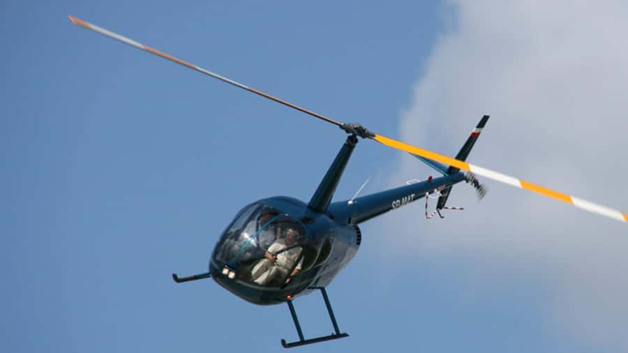 Private Helicopter tour - Rio de janeiro in 20min - The overflight route: Barra da Tijuca, Joá, Pedra da Gávea, and the southern beaches