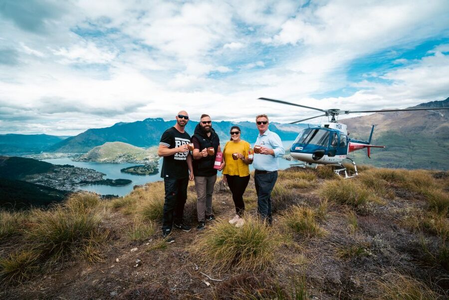 Queenstown: Helicopter Flight and Gin Tasting Tour - What food and drinks are included (and what costs extra)