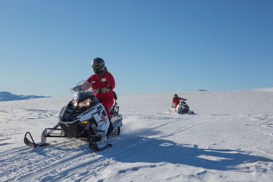 Queenstown: Snowmobiling Experience with Helicopter Flight - Gear and comfort: what’s provided and what you still bring