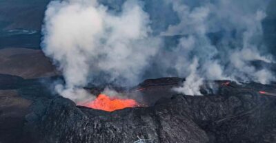Reykjavik: 45-Minute Volcano Sightseeing Helicopter Tour - The First Minutes: Takeoff and a Quick Tour of the Capital Area