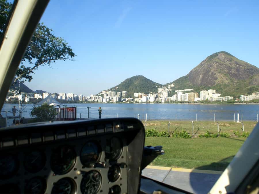 Rio de Janeiro by Air: 10-Minute Helicopter Tour - The guide and the “how” of the flight