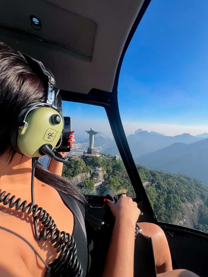 Rio de Janeiro: Helicopter Flight Christ the Redeemer 30 min - Photo strategy: getting the shot without stressing every second