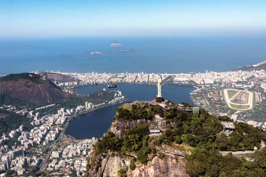 Rio de Janeiro: Helicopter Tour with an unforgettable view - Sugarloaf Mountain and the peak drama: Pedra da Gávea, São Conrado, and Morro Dois Irmãos
