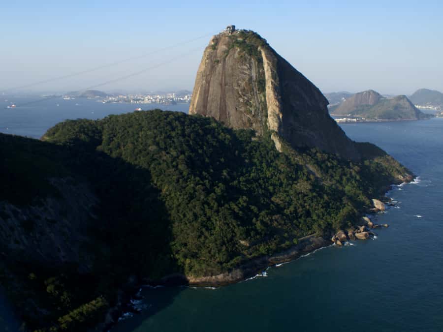 Rio de Janeiro: Sugar Loaf with Lunch and Helicopter Flight - A full 8 hours that actually makes sense