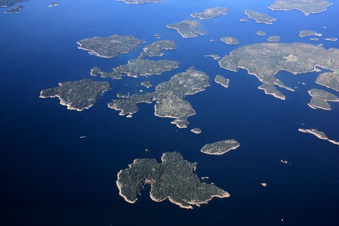 Sightseeing Helicopter Tour in Helsinki 45 Minutes - Old Russian Quarters, Hollywood Movie Locations, and Market Square Energy