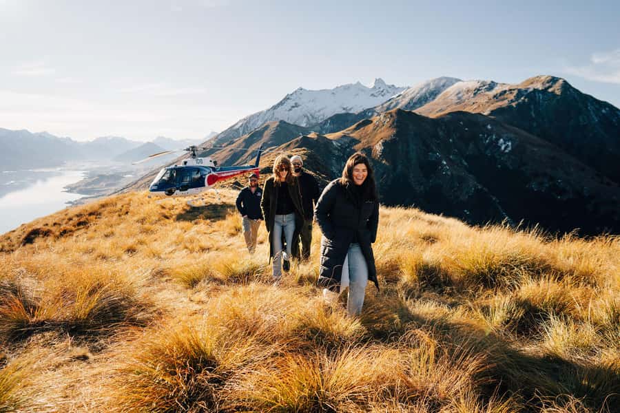 The Grand Circle 30-Minute Helicopter Tour & Alpine Landing - Alpine Landing High Above Queenstown: Snow, Crags, and Quiet Views